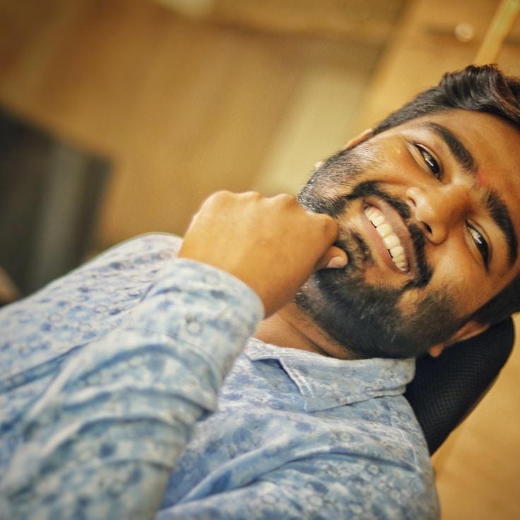 Arman Singh, Client Relations Director, discussing corporate gifting strategy with business clients